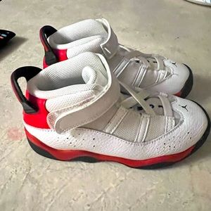 Jordan 6 Rings "White/University Red/Black" Toddler